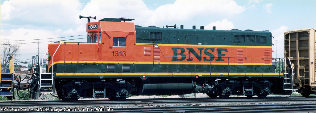 BNSF GP7u 1313